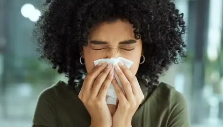 Leia mais sobre o artigo Por que ainda não existe cura para a rinite? A ciência explica; VEJA DETALHES: